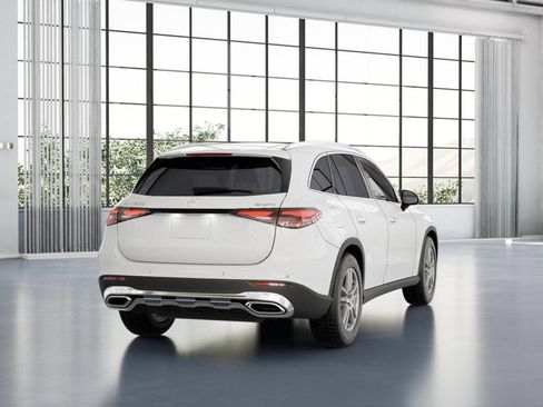Certified 2025 Mercedes-Benz GLC 300 4MATIC image 23