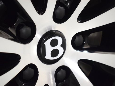 New 2026 Bentley Flying Spur image 19