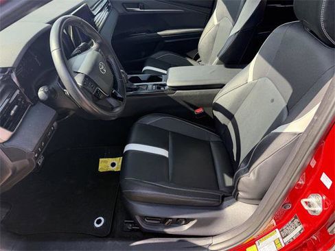 Certified 2025 Toyota Camry SE image 19