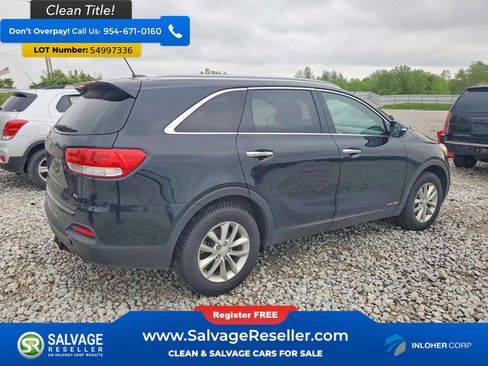 Used 2016 Kia Sorento LX AWD/4WD image 4