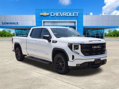 Used 2024 GMC Sierra 1500 Elevation w/ LPO, Elevation Black Package