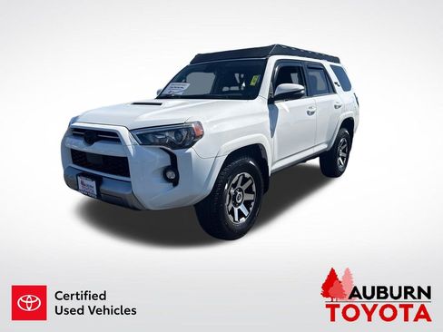 Used 2024 Toyota 4Runner TRD Off-Road Premium w/ Moonroof Package AWD/4WD image 3