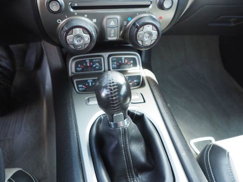 Used 2011 Chevrolet Camaro SS RWD image 20