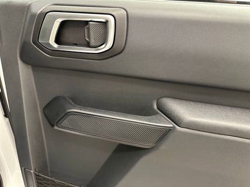 New 2025 Ford Bronco 4-Door image 13