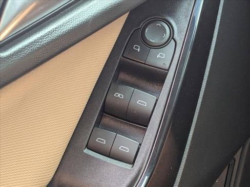 Used 2025 Chevrolet Equinox ACTIV w/ Safety and Technology Package FWD image 14