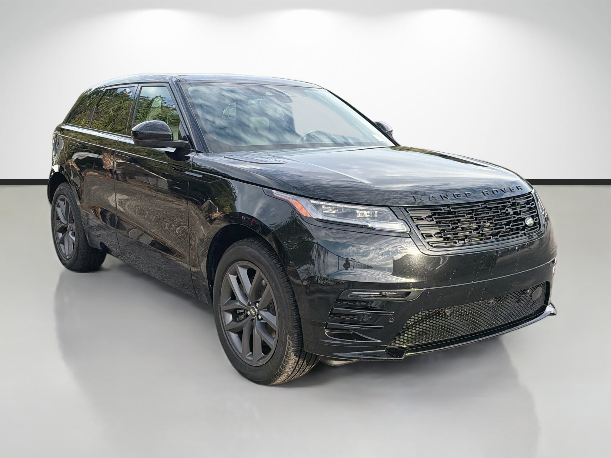 Used 2024 Land Rover Range Rover Velar Dynamic SE AWD/4WD image 7