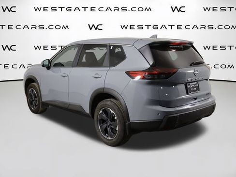Used 2026 Nissan Rogue SV FWD image 40