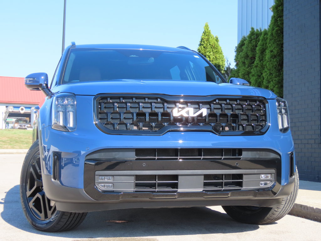 Used 2024 Kia Telluride SX X-Line AWD/4WD image 2