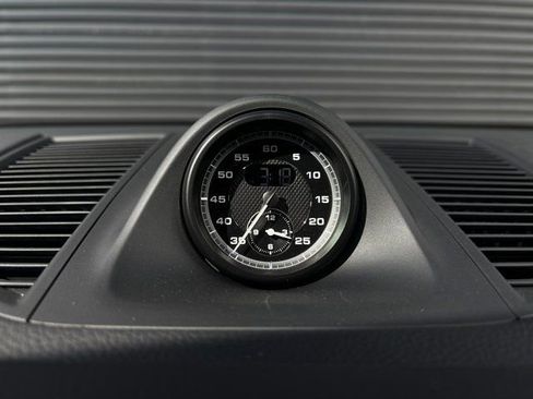 Certified 2026 Porsche Macan image 20