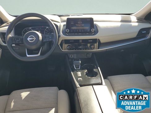 Used 2022 Nissan Rogue SV image 15