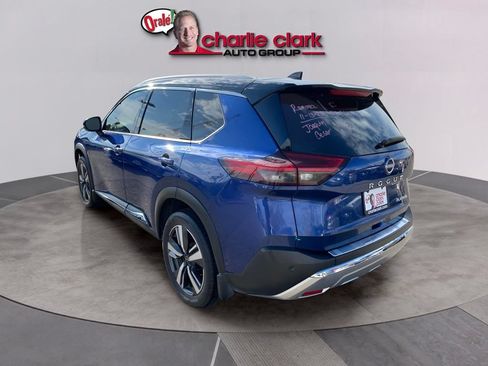 Used 2023 Nissan Rogue Platinum FWD image 4