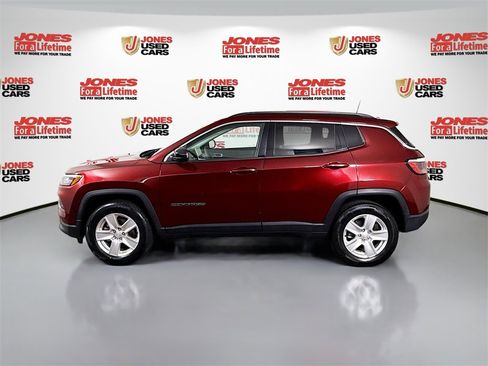 Used 2022 Jeep Compass Latitude image 14