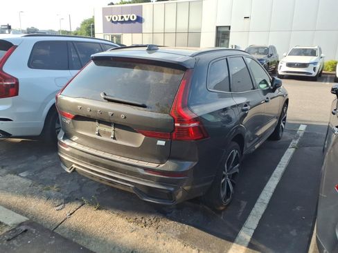 Certified 2024 Volvo XC60 T8 Ultimate w/ Protection Package Premier AWD/4WD image 8