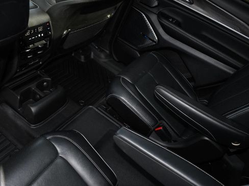 Used 2021 Jeep Grand Cherokee L Overland w/ Luxury Tech Group IV image 17