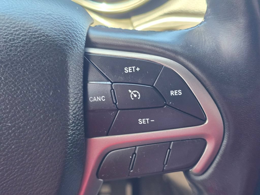 Used 2022 Jeep Grand Cherokee Laredo X AWD/4WD image 27