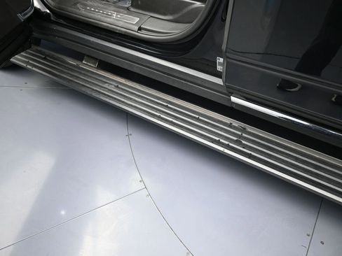 Used 2025 Cadillac Escalade ESV Sport w/ Touring Package image 41