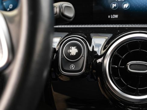 Used 2019 Mercedes-Benz A 220 image 18