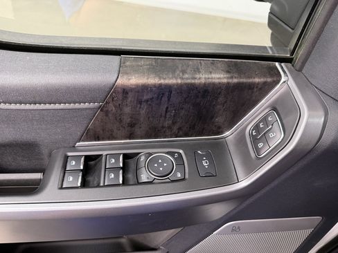 Used 2025 Ford F350 Lariat w/ Lariat Ultimate Package image 15