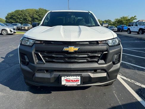 Used 2026 Chevrolet Colorado W/T w/ WT Custom Package RWD image 9