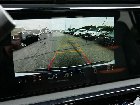 New 2026 GMC Sierra 3500 AT4 w/ AT4 Premium Plus Package AWD/4WD image 18