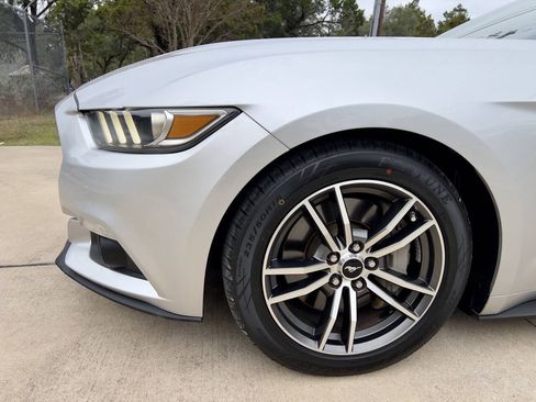 Used 2016 Ford Mustang GT RWD image 18