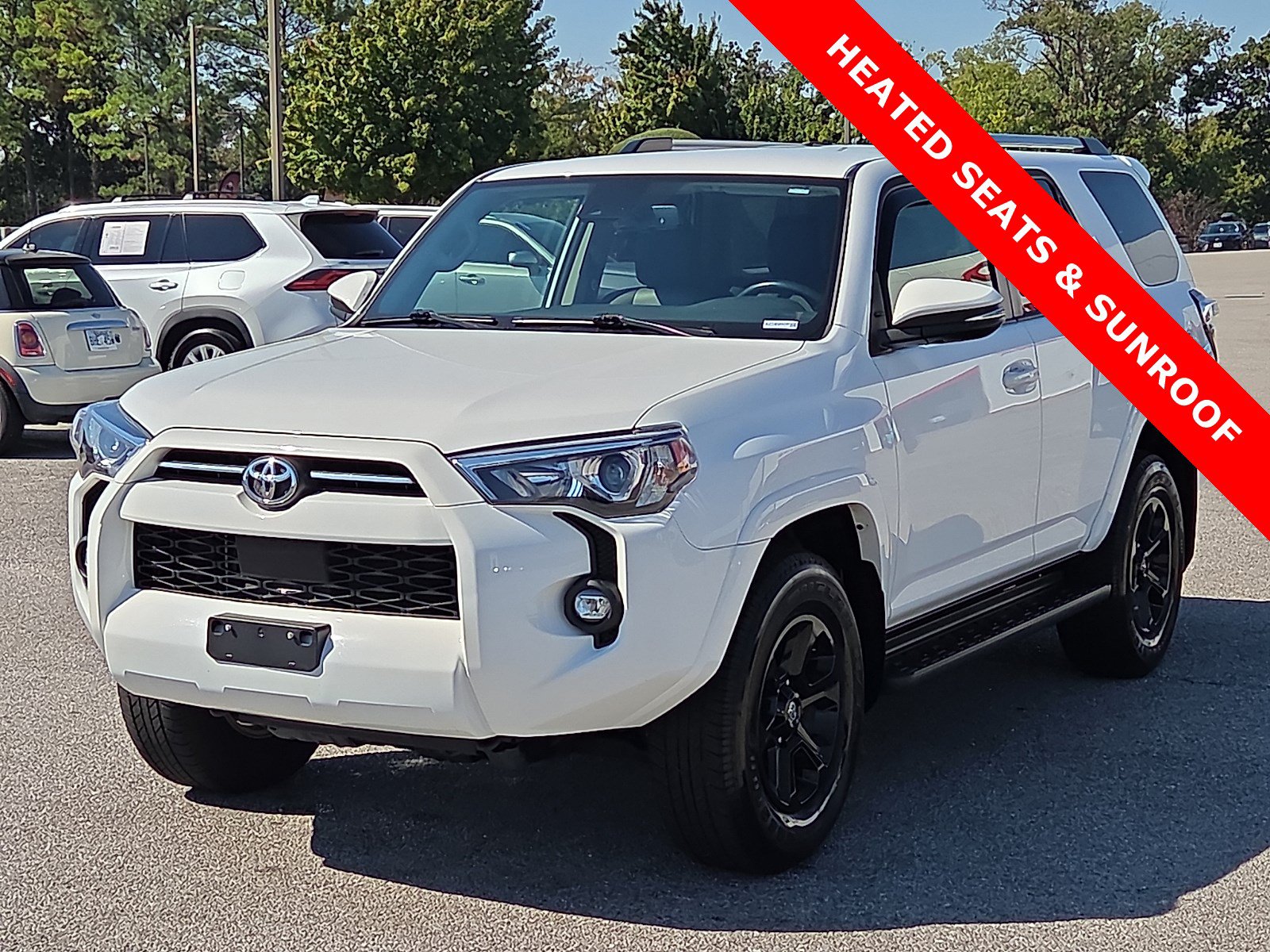 Used 2024 Toyota 4Runner SR5 Premium AWD/4WD image 2