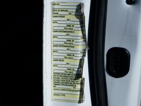 Used 2017 Ford F550 XLT w/ Advanced Security Pack image 49