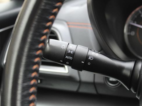 Used 2018 Subaru Crosstrek 2.0i Limited image 29