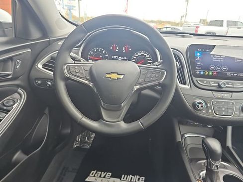 Used 2023 Chevrolet Malibu LT image 2