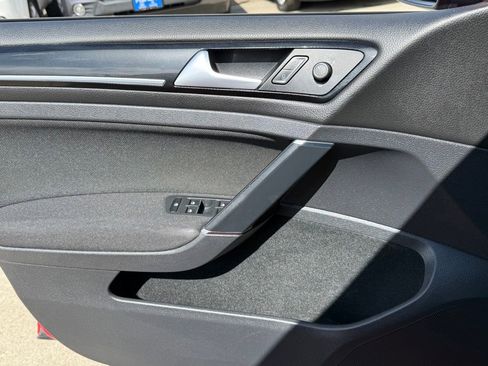 Used 2016 Volkswagen GTI S FWD image 26