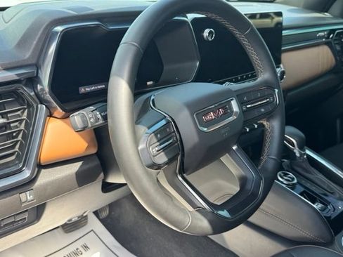 Certified 2025 GMC Canyon AT4 AWD/4WD image 14