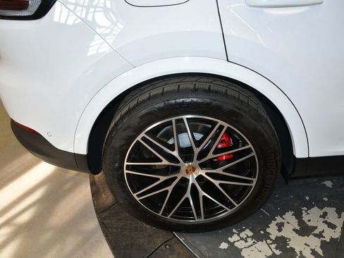 New 2026 Porsche Cayenne S AWD/4WD image 36