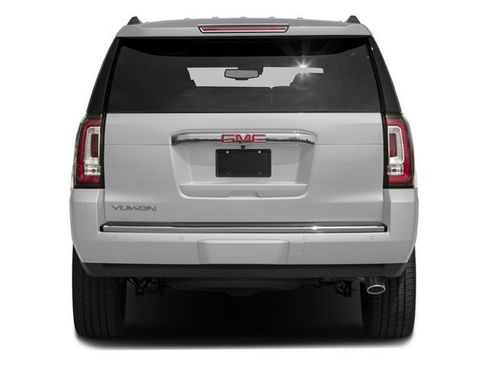 Used 2018 GMC Yukon Denali w/ Denali Ultimate Package AWD/4WD image 8