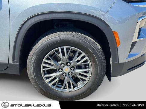 Used 2024 Chevrolet Traverse LT AWD/4WD image 7