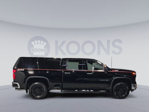 Used 2024 Chevrolet Silverado 2500 LTZ w/ LTZ Plus Package image 2