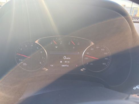 Used 2023 GMC Terrain AT4 image 6