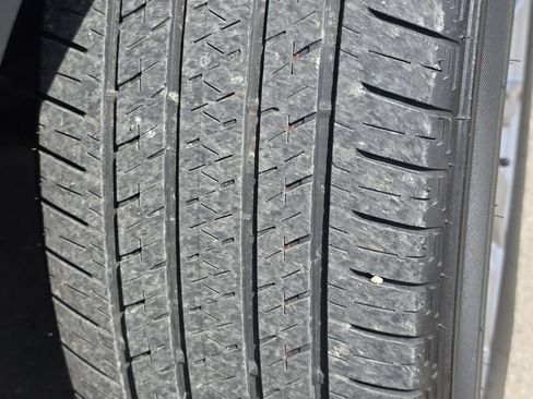 Used 2024 Honda CR-V EX image 15