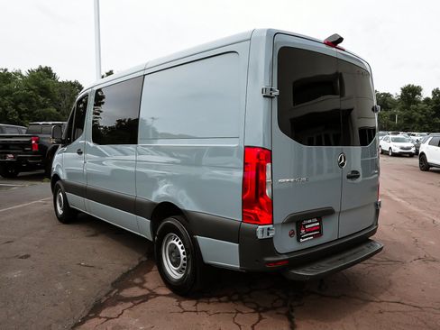 Used 2024 Mercedes-Benz Sprinter 2500 image 4