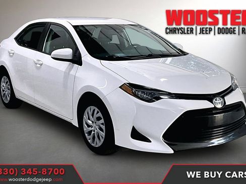 Used 2019 Toyota Corolla LE FWD image 1