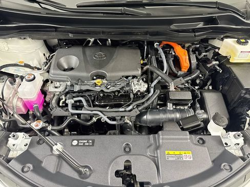 Used 2025 Toyota Sienna XSE AWD/4WD image 31