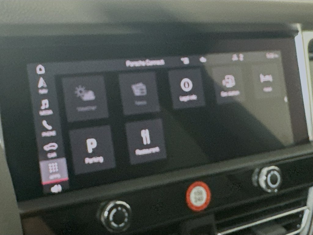Certified 2026 Porsche Macan Turbo AWD/4WD image 15