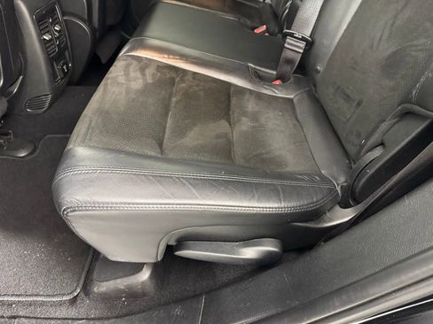 Used 2019 Jeep Grand Cherokee Altitude image 28