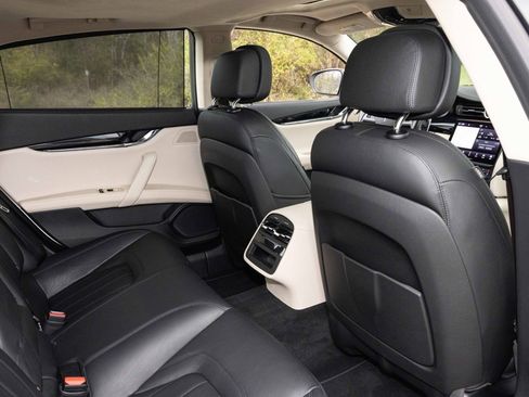 Used 2022 Maserati Quattroporte Modena image 54