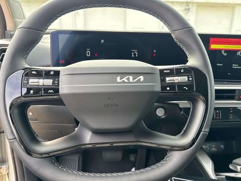 New 2026 Kia Sorento LX image 25