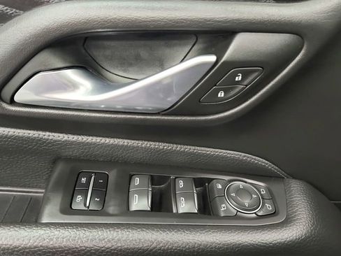Used 2023 GMC Yukon Denali image 26