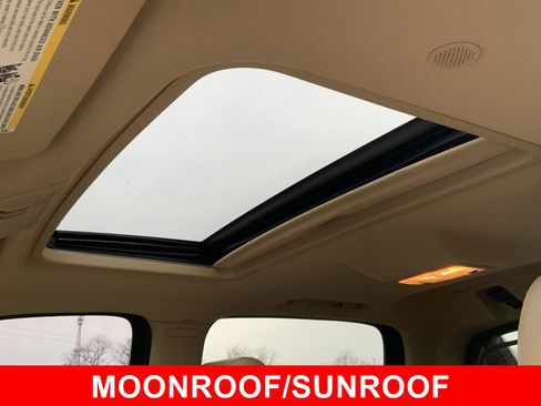 Used 2013 Chevrolet Avalanche LTZ image 5