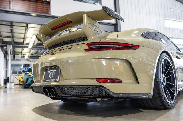 Used 2018 Porsche 911 GT3 RWD image 21