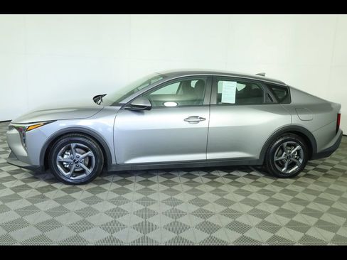 Used 2025 Kia K4 FWD image 14