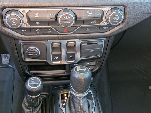 New 2026 Jeep Wrangler Sport AWD/4WD image 19