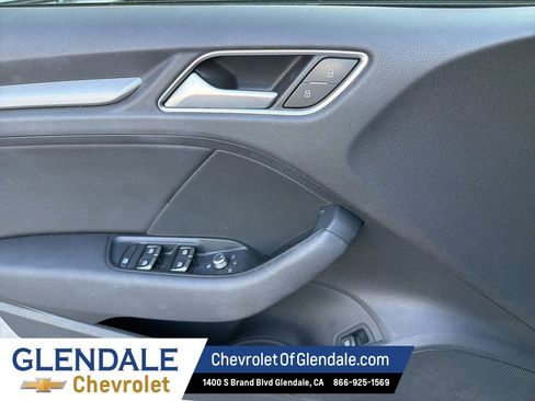 Used 2018 Audi A3 e-tron Premium image 14